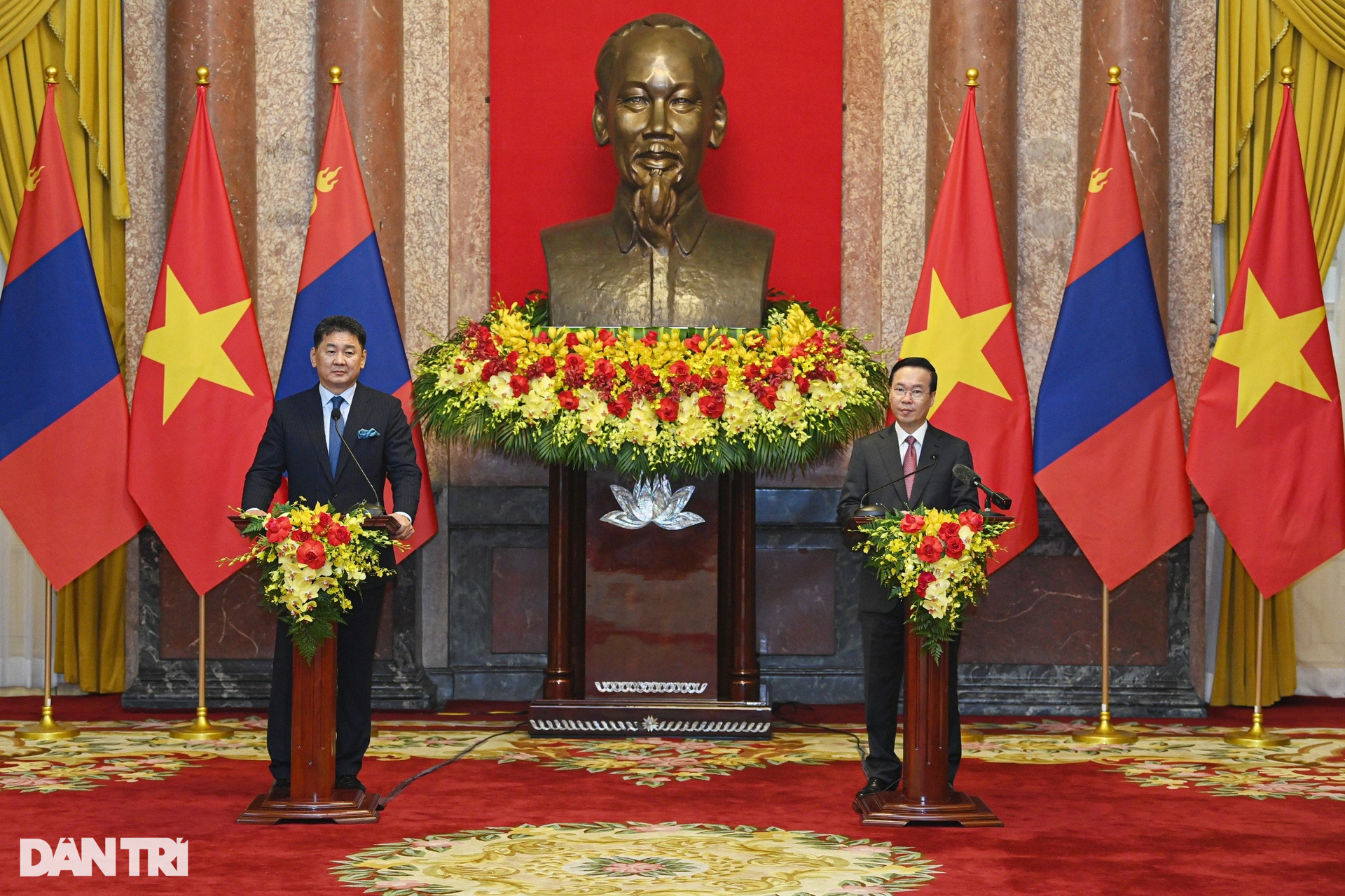 Chủ tịch nước Võ Văn Thưởng chủ trì lễ đón Tổng thống Mông Cổ thăm Việt Nam - 12 Chủ tịch nước Võ Văn Thưởng chủ trì lễ đón Tổng thống Mông Cổ thăm Việt Nam - 12