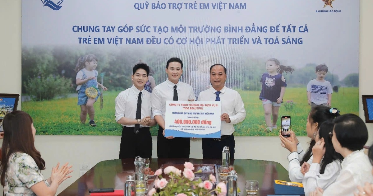 Tiếp nhận 1 tỷ đồng hỗ trợ trẻ em khó khăn phẫu thuật tim và chăm sóc y tế