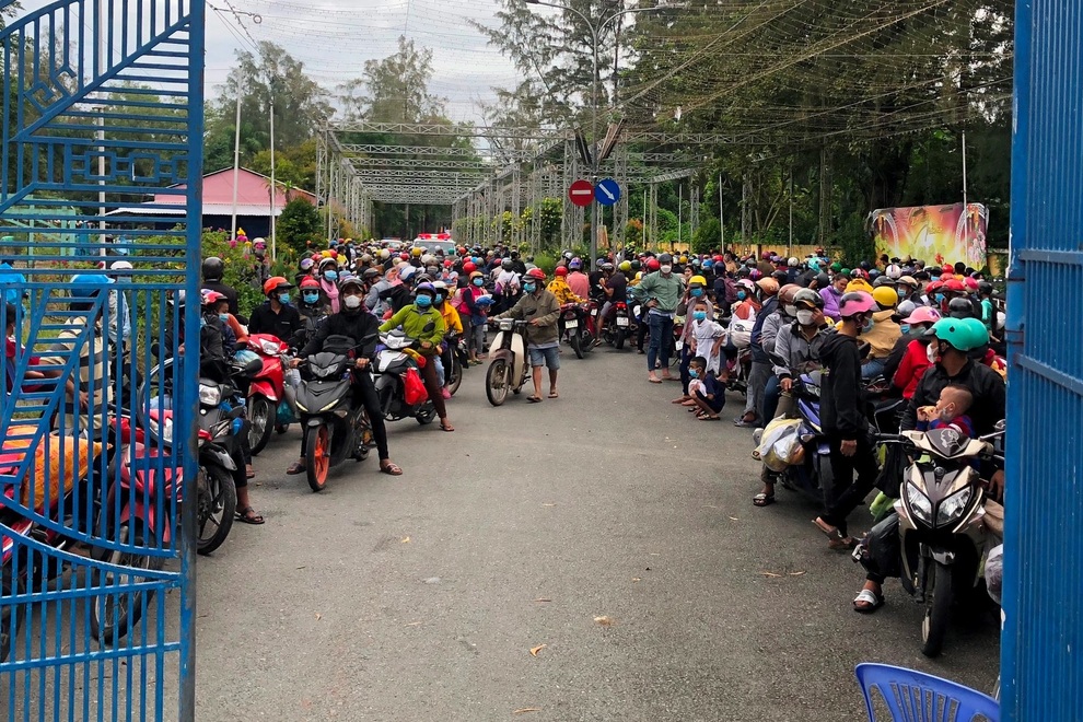Lãnh đạo ĐBSCL kiến nghị tạm ngưng cho dân về quê vì nguy cơ bùng phát F0 - 2 Lãnh đạo ĐBSCL kiến nghị tạm ngưng cho dân về quê vì nguy cơ bùng phát F0 - 2