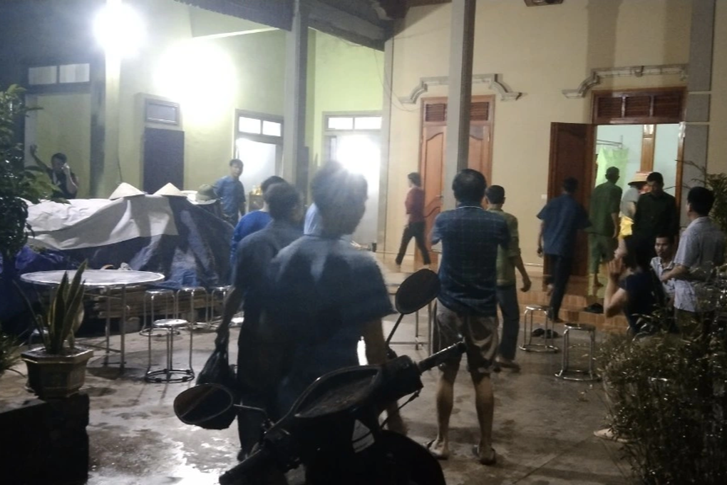 Ra đồng lùa bò về nhà, người phụ nữ bị sét đánh tử vong - 1 Ra đồng lùa bò về nhà, người phụ nữ bị sét đánh tử vong - 1