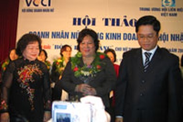 Tôn vinh những nữ doanh nhân “Bông hồng vàng”!