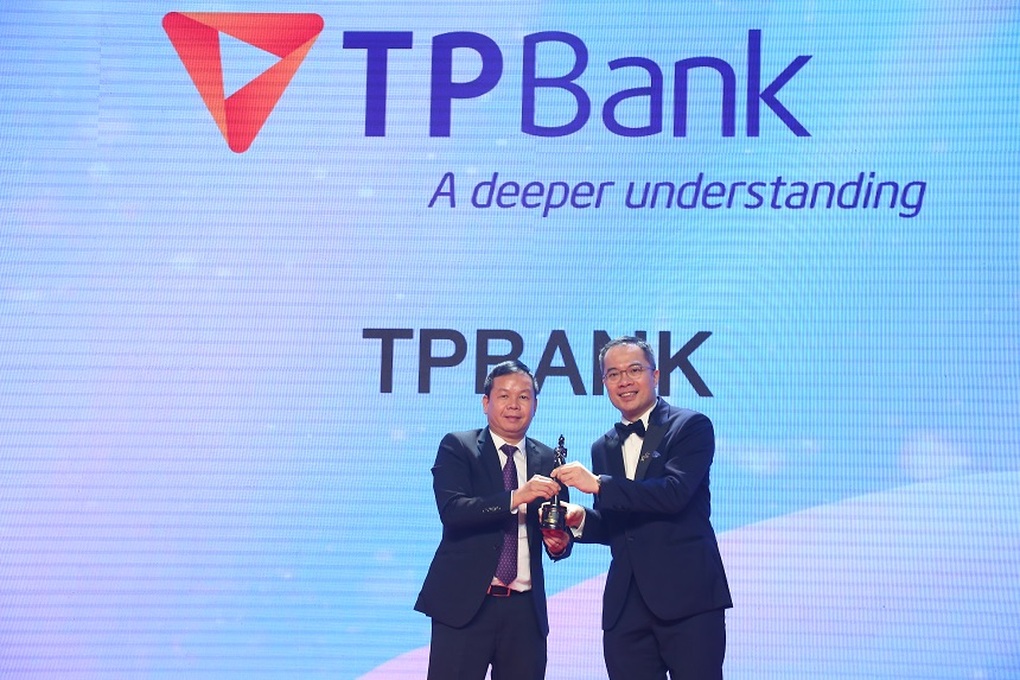 97% nhân viên khẳng định tiếp tục gắn bó với TPBank trong nhiều năm tới - 1 97% nhân viên khẳng định tiếp tục gắn bó với TPBank trong nhiều năm tới - 1