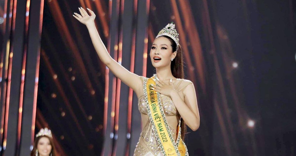 Thanh Thủy đăng quang khép lại năm kỷ lục với 11 Hoa hậu ở Việt Nam - 7 Thanh Thủy đăng quang khép lại năm kỷ lục với 11 Hoa hậu ở Việt Nam - 7