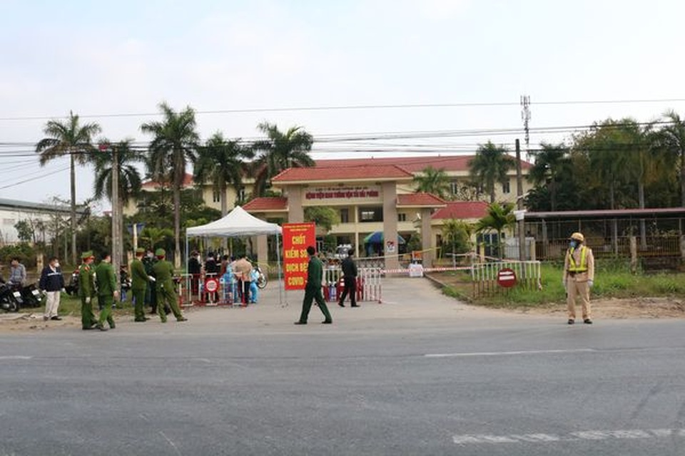 Phong tỏa toàn bộ Bệnh viện Giao thông vận tải Hải Phòng - 2 Phong tỏa toàn bộ Bệnh viện Giao thông vận tải Hải Phòng - 2