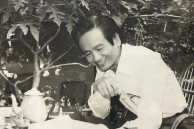 Cố tác giả Hoàng Luyện thủy chung với nghệ thuật truyền thống dân tộc