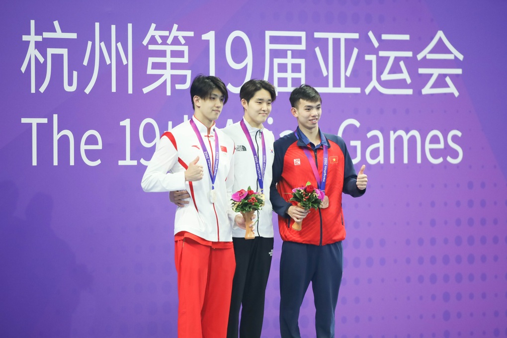 Nhật ký Asiad 19 ngày 28/9: Quang Huy, Khánh Phong, Huy Hoàng tỏa sáng - 3 Nhật ký Asiad 19 ngày 28/9: Quang Huy, Khánh Phong, Huy Hoàng tỏa sáng - 3