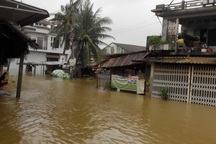 Sau 3 đợt lũ liên tiếp, nước lại tiếp tục dâng cao ở Bình Định