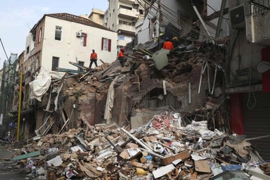 Phát hiện dấu hiệu sự sống dưới đống đổ nát vụ nổ kinh hoàng Beirut