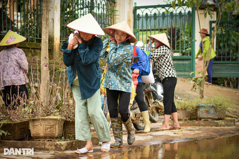 Mất con, mất nhà, mất tất cả và tình người sau cơn bão Yagi - 12