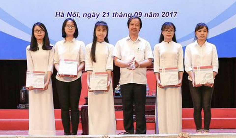 Một vài dấu ấn của tân Bộ trưởng GD-ĐT Nguyễn Kim Sơn tại ĐH Quốc gia HN - 6 Một vài dấu ấn của tân Bộ trưởng GD-ĐT Nguyễn Kim Sơn tại ĐH Quốc gia HN - 6
