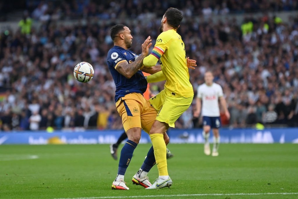 Arsenal bị cầm chân trên sân của Southampton, Tottenham tiếp tục thua - 3 Arsenal bị cầm chân trên sân của Southampton, Tottenham tiếp tục thua - 3