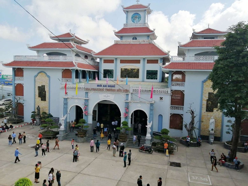 Bạc Liêu: Du khách tấp nập về Thánh đường lớn nhất ĐBSCL ngày đầu năm - 10 Bạc Liêu: Du khách tấp nập về Thánh đường lớn nhất ĐBSCL ngày đầu năm - 10