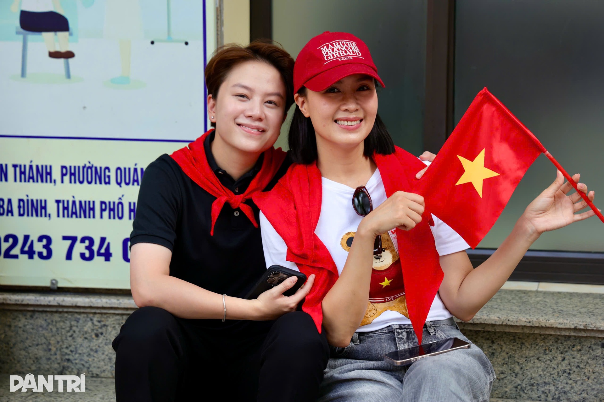 Nghệ sĩ tập A80: Đen Vâu, Hoàng Thuỳ Linh rạng rỡ, Lan Hương U70 vẫn sung - 6