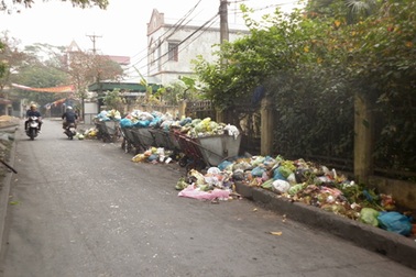 Quảng Ninh: Người dân khốn khổ vì rác rưởi bủa vây 