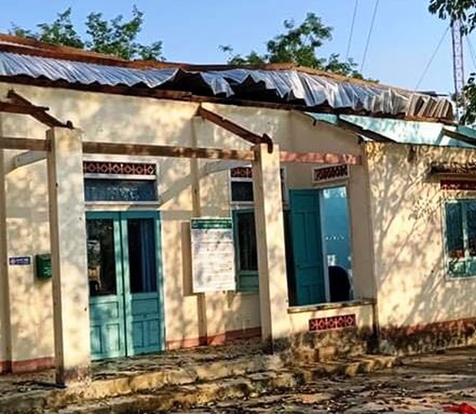 Hơn 100 nhà dân, trường học... bị tốc mái vì mưa giông - 3 Hơn 100 nhà dân, trường học... bị tốc mái vì mưa giông - 3