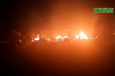 Cháy cực lớn ở Bình Định