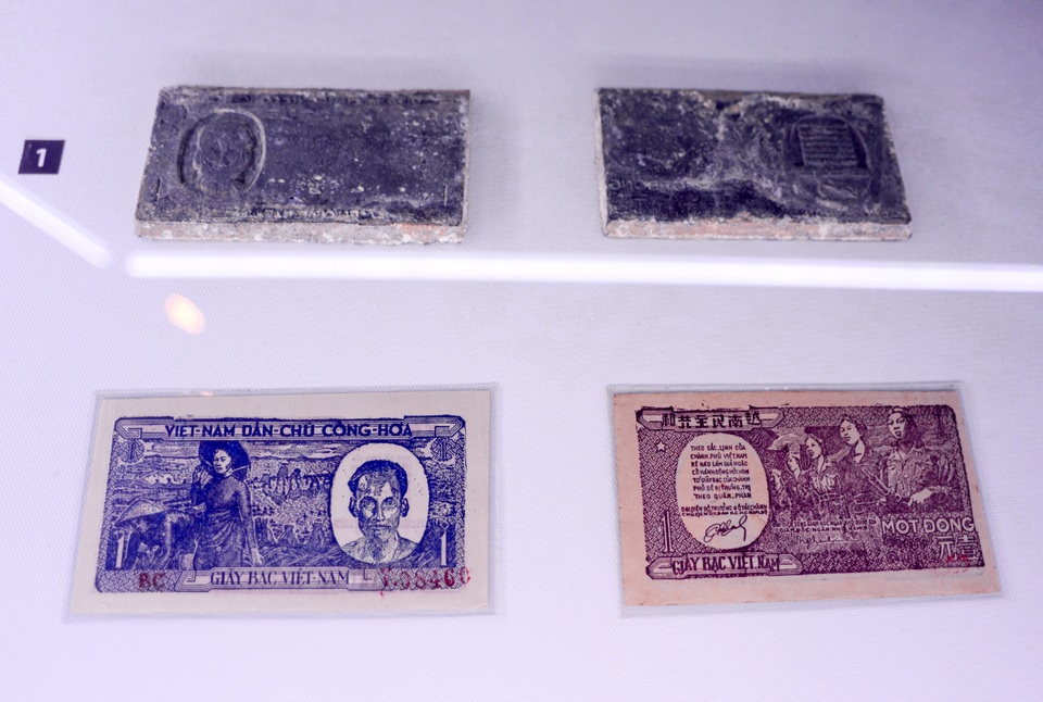 Tiền giấy Việt Nam qua các thời kỳ.jpg