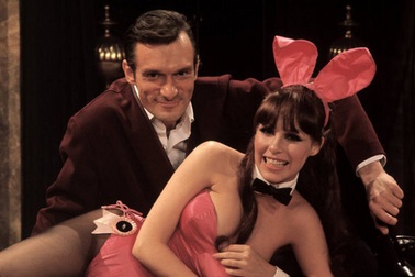 “Ông trùm Playboy”: Người đàn ông trong bộ pyjama định hình đàn ông hiện đại