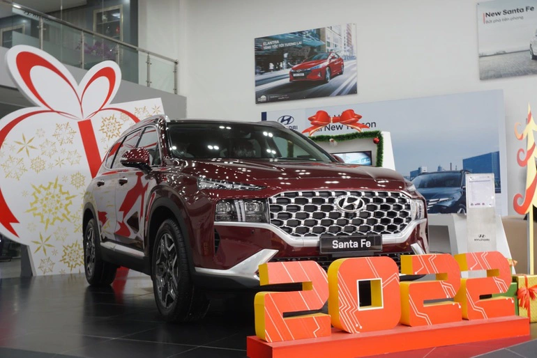 Loạt ô tô trong phân khúc SUV cỡ D tại Việt Nam, giá trên dưới 1 tỷ đồng - 1 Loạt ô tô trong phân khúc SUV cỡ D tại Việt Nam, giá trên dưới 1 tỷ đồng - 1