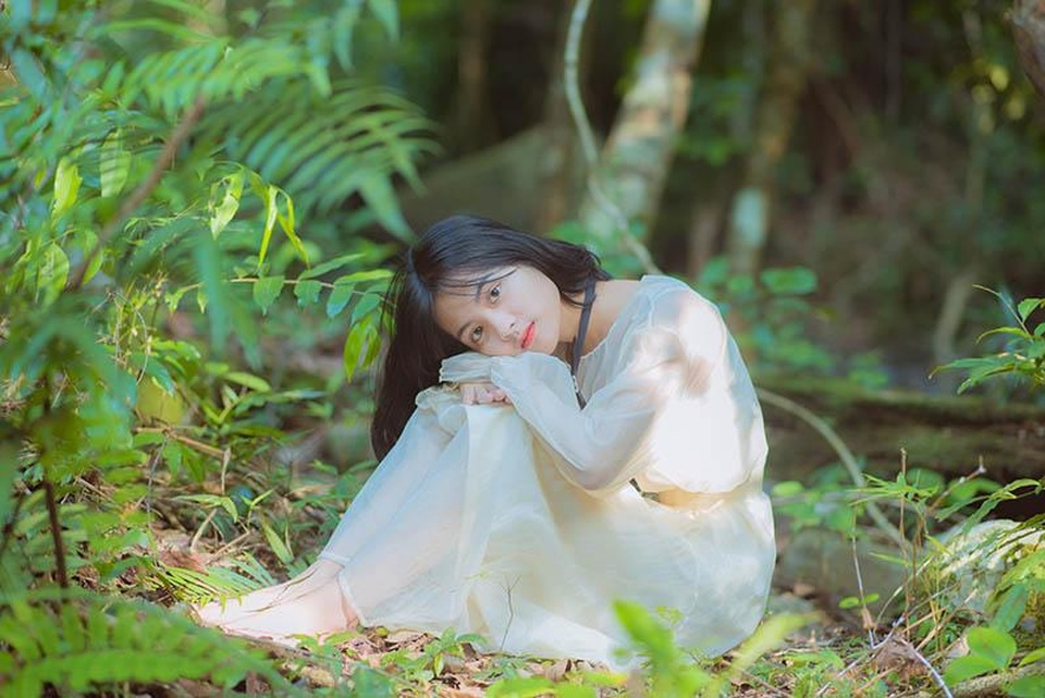 Tết chúc nhau đôi câu văn mẫu, từ bao giờ yêu thương lại rập khuôn đến vậy? - 1 Tết chúc nhau đôi câu văn mẫu, từ bao giờ yêu thương lại rập khuôn đến vậy? - 1
