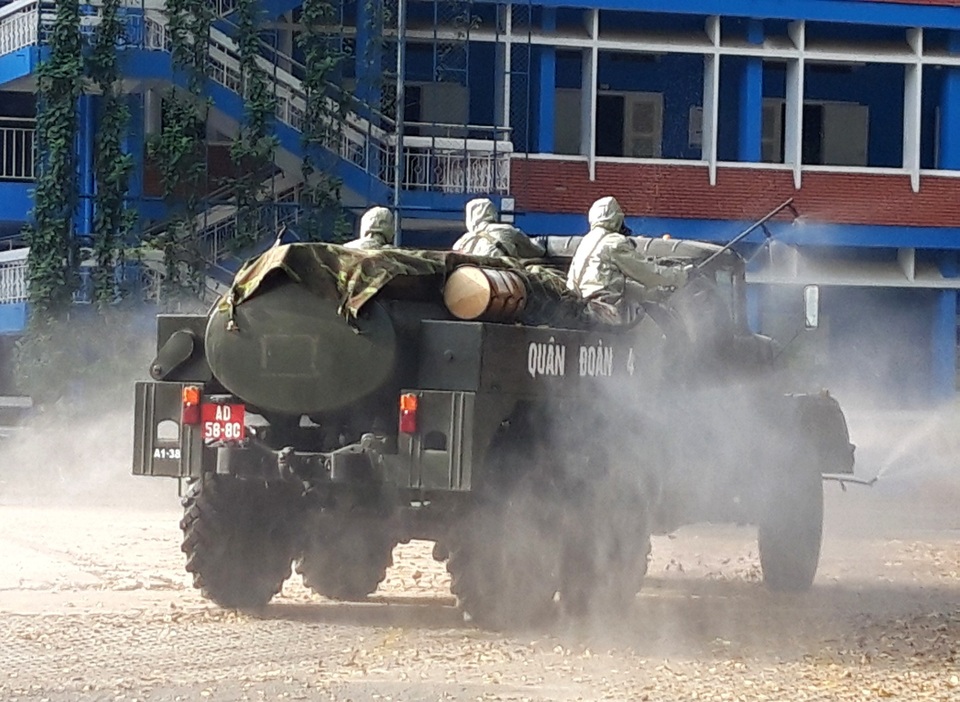 Bình Dương, Quảng Ngãi dừng bắn pháo hoa đêm giao thừa - 7 Bình Dương, Quảng Ngãi dừng bắn pháo hoa đêm giao thừa - 7