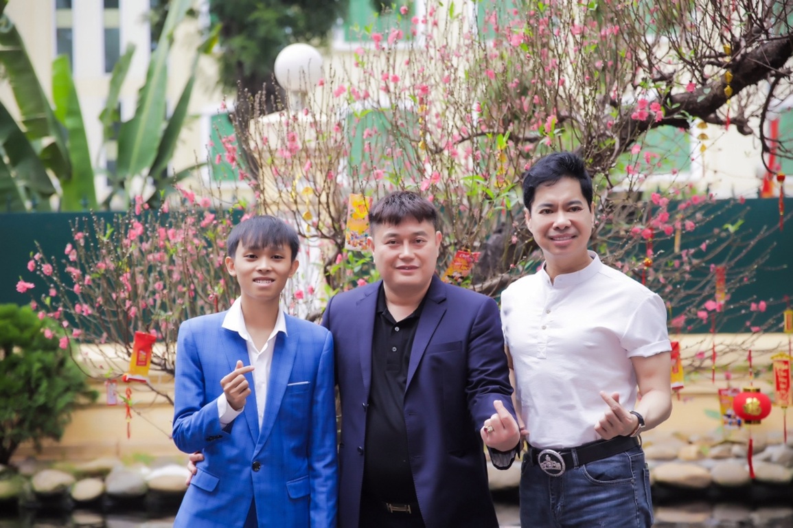 Hồ Văn Cường lần đầu được đón Tết ở quê nhà sau nhiều năm - 3 Hồ Văn Cường lần đầu được đón Tết ở quê nhà sau nhiều năm - 3