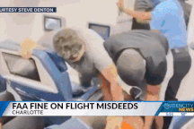 Đòi mở cửa máy bay, nhổ nước bọt vào tiếp viên, khách bị phạt 1,8 tỷ đồng