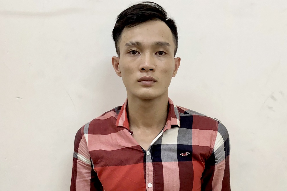 Thanh niên có biệt danh Năm Cam cầm đầu băng trộm chuyên cắt cửa nhà trọ - 1 Thanh niên có biệt danh Năm Cam cầm đầu băng trộm chuyên cắt cửa nhà trọ - 1