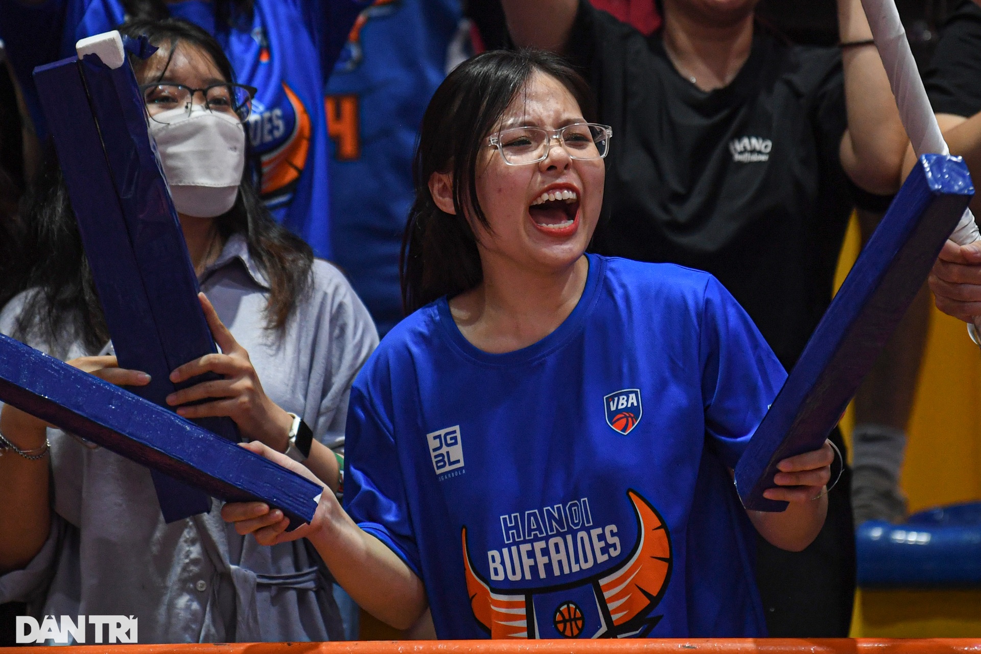 Những bóng hồng thổi bùng sức nóng trận derby Thủ đô - 16 Những bóng hồng thổi bùng sức nóng trận derby Thủ đô - 16