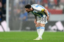 Bất ngờ dấy lên nghi vấn Messi có nguy cơ vắng mặt ở chung kết World Cup