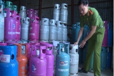 Cơ sở sang chiết gas không phép làm giả các thương hiệu gas nổi tiếng