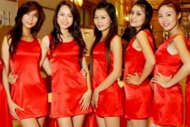 Sinh viên “dấn thân” vào nghề PG cao cấp, lành ít dữ nhiều