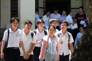 Trường ĐH Sư phạm Đà Nẵng: Điểm chuẩn nhiều ngành tăng vọt, không gọi bổ sung đợt 2