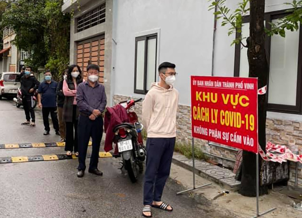 Sáng 18/10, ca mắc Covid-19 giảm, ghi nhận rất ít ca cộng đồng - 2 Sáng 18/10, ca mắc Covid-19 giảm, ghi nhận rất ít ca cộng đồng - 2