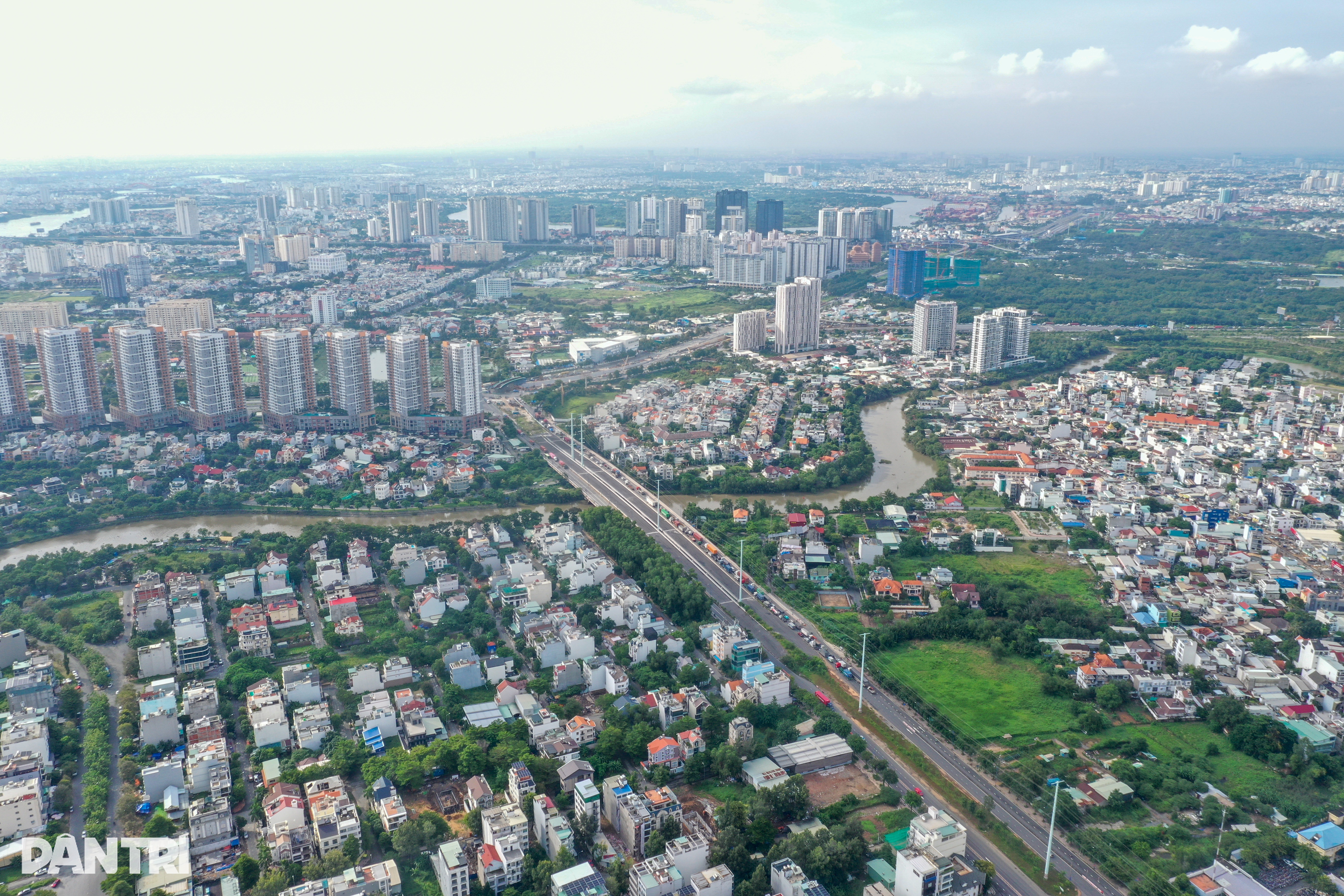 Giá căn hộ TPHCM chưa giảm sau sáp nhập - 1
