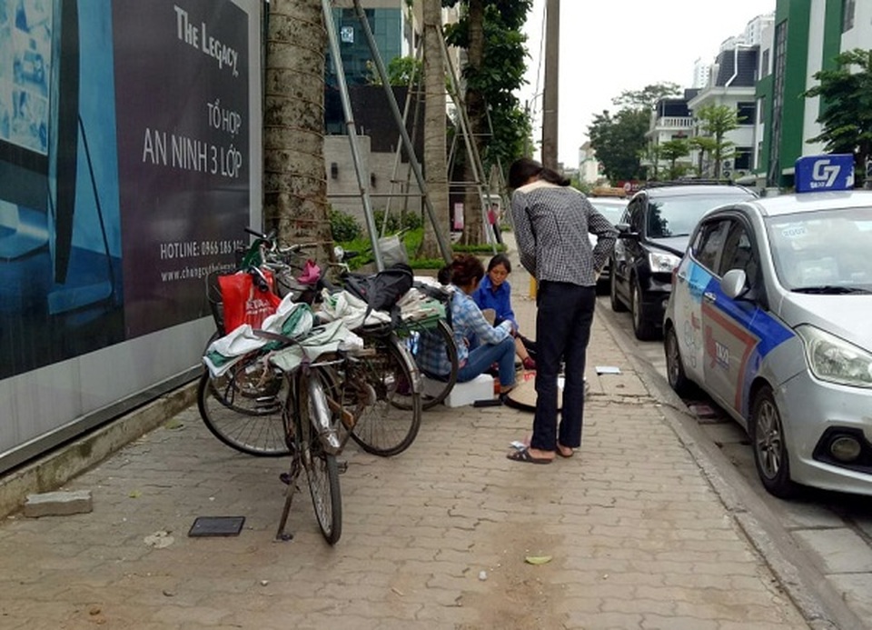 Bất ngờ với thu nhập khủng của người làm việc gom đồ người khác bỏ đi - 1 Bất ngờ với thu nhập khủng của người làm việc gom đồ người khác bỏ đi - 1
