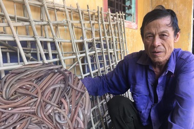 Lươn giống từ dự án thoát nghèo vừa nhận về đã chết sạch