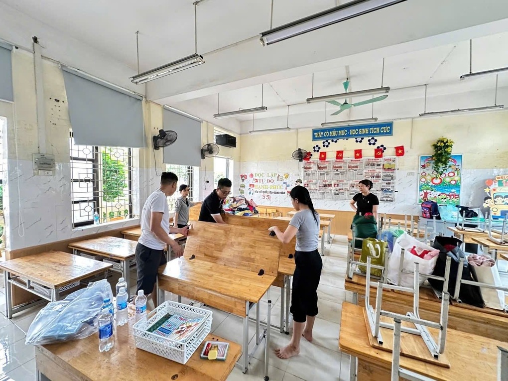 Trường học giữa Hà Nội đóng cổng 10 ngày liên tiếp kể từ trận lụt 30/9 - 5 Trường học giữa Hà Nội đóng cổng 10 ngày liên tiếp kể từ trận lụt 30/9 - 5