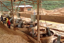 Cameroon hỗn loạn vì người Trung Quốc đổ xô tới đào vàng