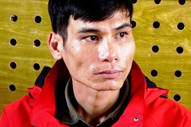 Không đòi được tiền, kẻ cho vay nặng lãi dùng xích sắt nhốt con nợ