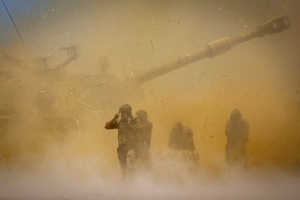Tên lửa rợp trời Trung Đông, Gaza bị cày nát - 5 Tên lửa rợp trời Trung Đông, Gaza bị cày nát - 5