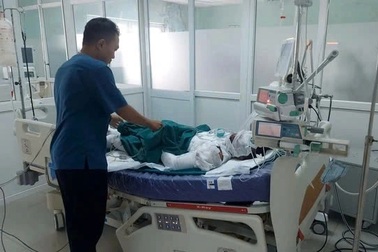 Ba người bị đa chấn thương, bỏng nặng do nổ bình gas