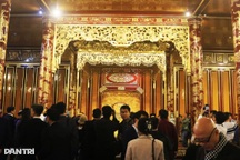 Giao lãnh đạo thành phố Huế làm Chủ tịch Hội đồng đánh giá ngai vàng bị phá