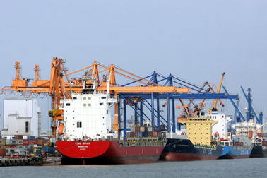 Hải Phòng tận thu phí mọi loại hàng xuất nhập khẩu qua cảng