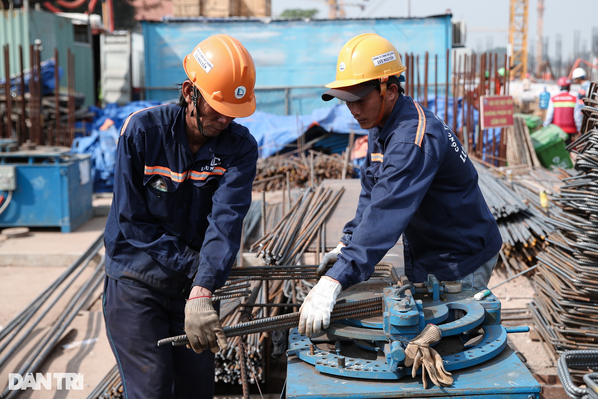 Công trường nhà ga giải cứu sân bay Tân Sơn Nhất dần lộ diện - 10 Công trường nhà ga giải cứu sân bay Tân Sơn Nhất dần lộ diện - 10