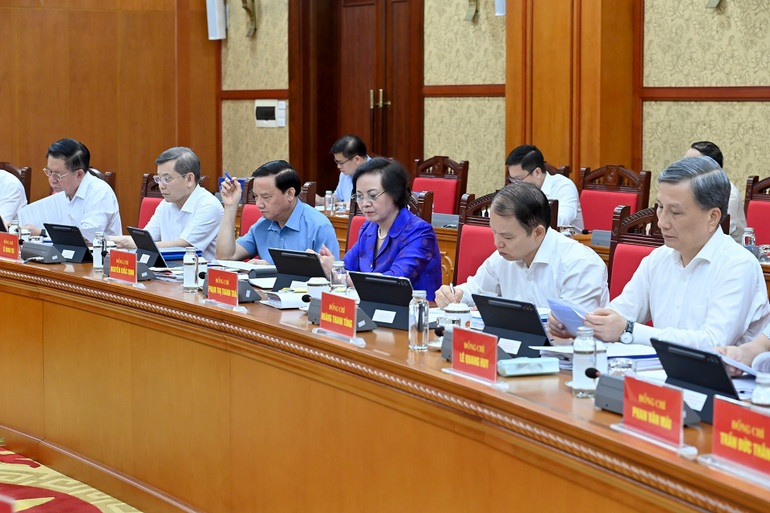 Tổng Bí thư: “Xử lý triệt để các điểm nghẽn, không để cản trở phát triển” - 3