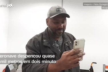 Hành khách thoát chết trong vụ máy bay rơi ở Brazil gọi điện cho người thân