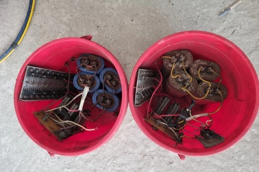 Công an phát hiện tàu cá tàng trữ kích điện để khai thác thủy sản