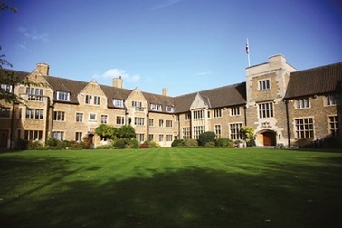 Hiệu trưởng trường Bellerbys Cambridge bật mí bí quyết vào ĐH Cambridge