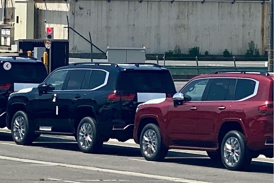 Diện mạo Toyota Land Cruiser thế hệ mới không còn là bí mật - 8 Diện mạo Toyota Land Cruiser thế hệ mới không còn là bí mật - 8